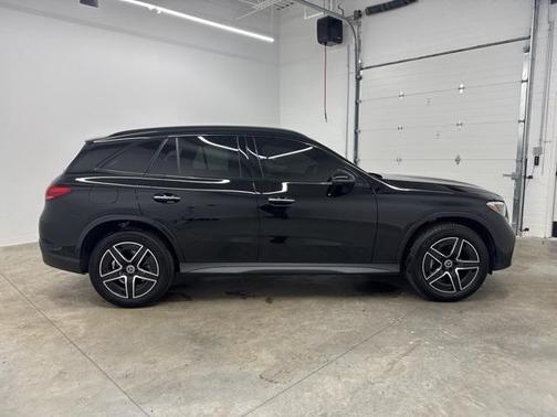 2025 Mercedes-Benz GLC 300 4MATIC