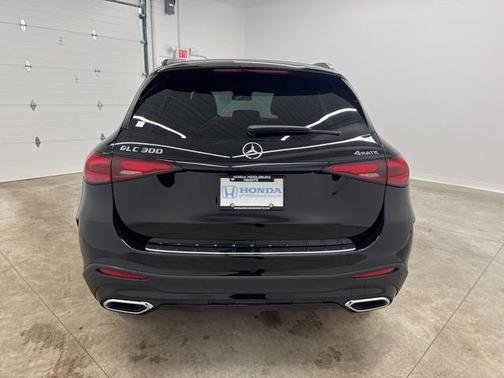 2025 Mercedes-Benz GLC 300 4MATIC