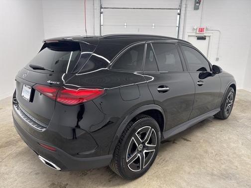 2025 Mercedes-Benz GLC 300 4MATIC