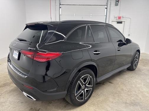 2025 Mercedes-Benz GLC 300 4MATIC