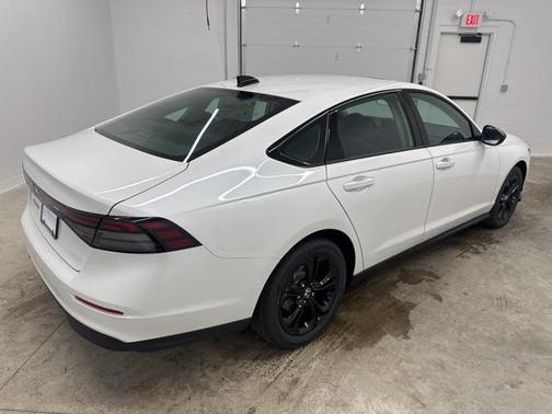 2025 Honda Accord Sport SE 1.5T