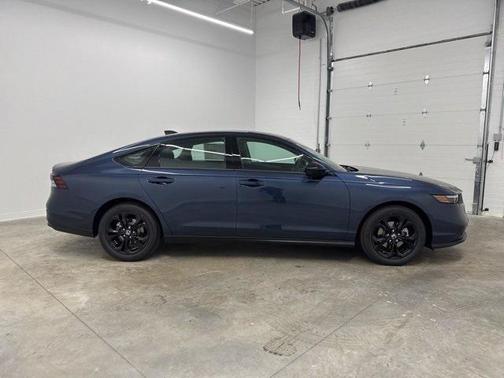 2025 Honda Accord Sport SE 1.5T