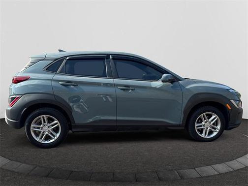 2022 Hyundai KONA SE