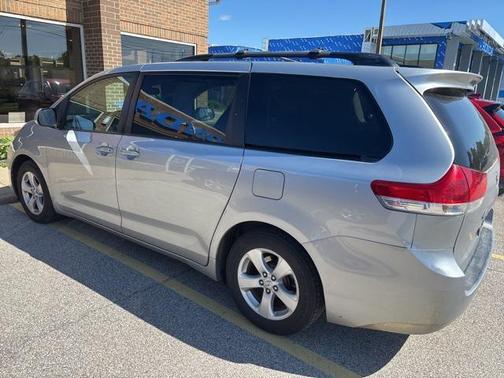 2014 Toyota Sienna LE