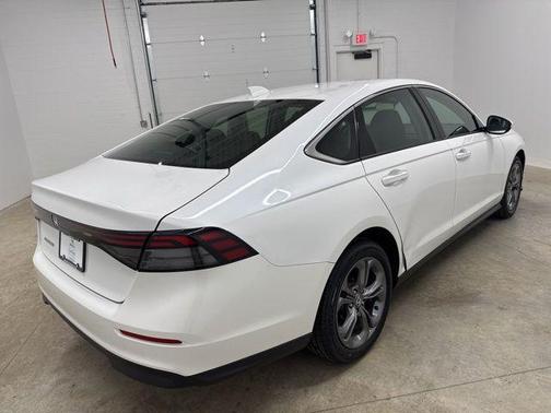 Platinum White 2024 Honda Accord EX
