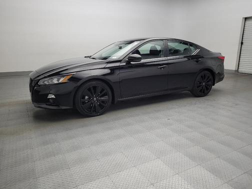 2022 Nissan Altima SR FWD