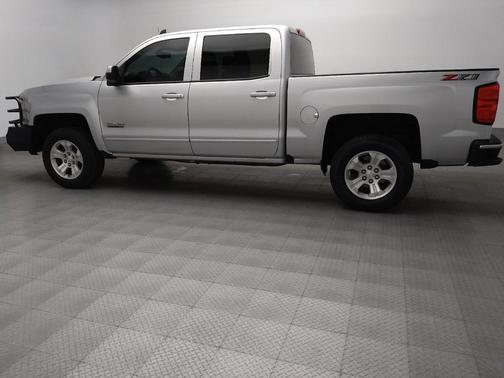 Silver Ice Metallic 2018 Chevrolet Silverado 1500 2LT