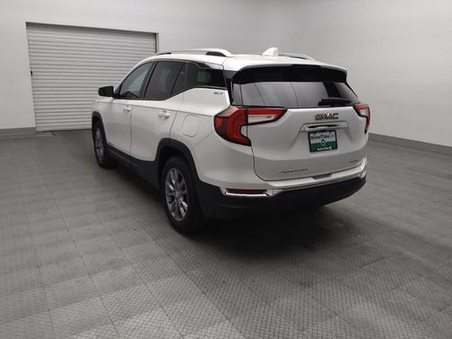 White Frost Tricoat 2022 GMC Terrain SLT