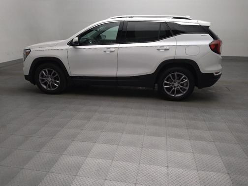 White Frost Tricoat 2022 GMC Terrain SLT