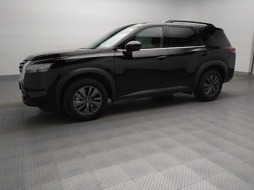 2022 Nissan Pathfinder SV 2WD