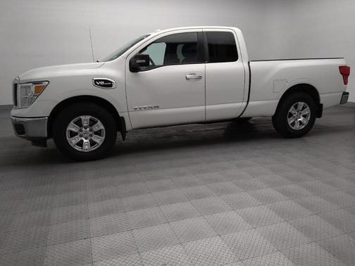 Glacier White 2017 Nissan Titan SV