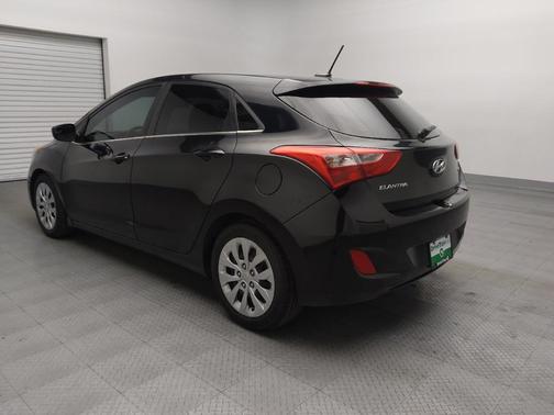 2017 Hyundai Elantra GT Base