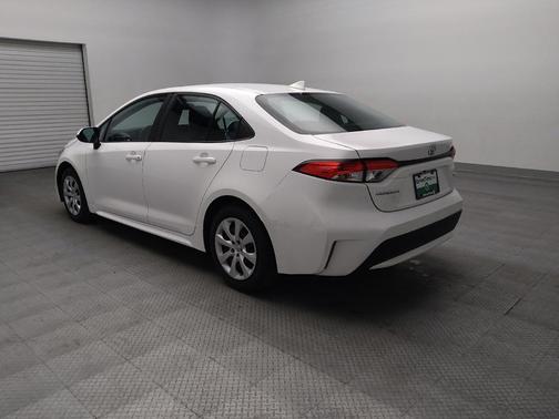 White 2022 Toyota Corolla LE