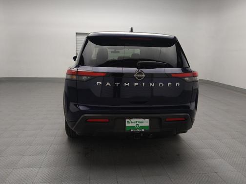 2022 Nissan Pathfinder S 2WD