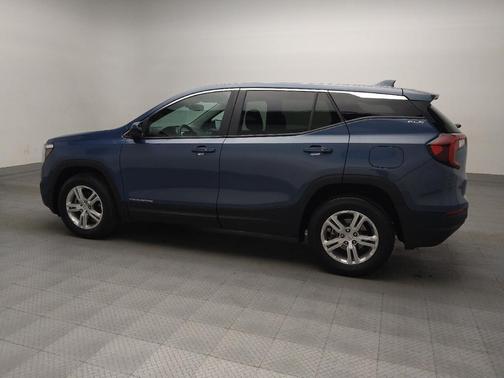 Blue 2024 GMC Terrain SLE