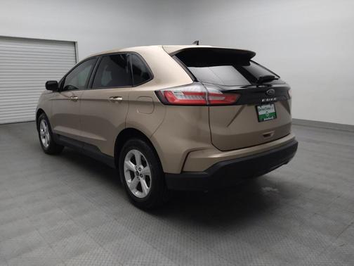 2021 Ford Edge SE