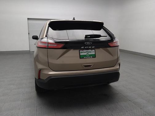 2021 Ford Edge SE
