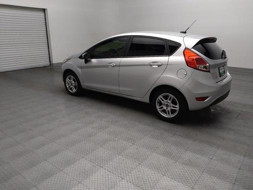 Ingot Silver Metallic 2019 Ford Fiesta SE