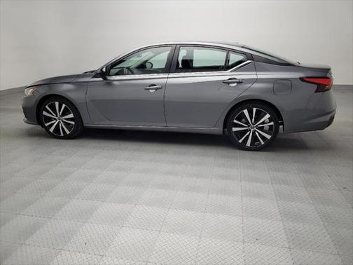 2022 Nissan Altima SR FWD