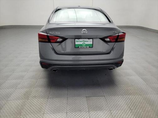 2022 Nissan Altima SR FWD
