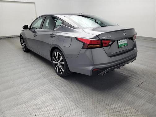 2022 Nissan Altima SR FWD