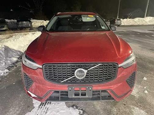 2023 Volvo XC60 Plus
