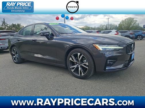 2024 Volvo S60 B5 Plus Dark Theme
