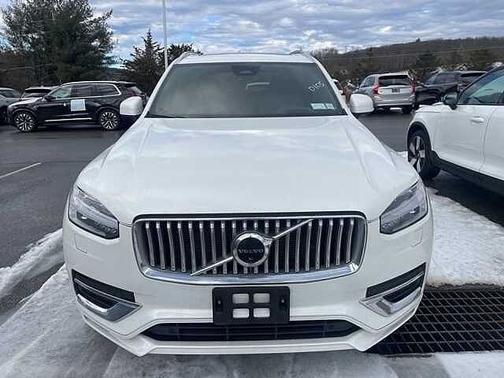 2023 Volvo XC90 B6 Ultimate 7-Seater