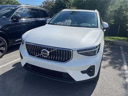 2023 Volvo XC40 Ultimate