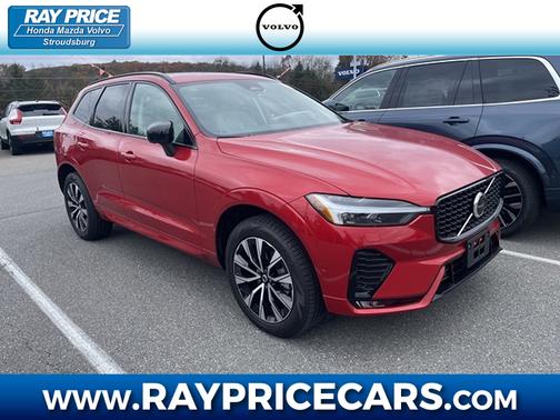 2024 Volvo XC60 B5 Plus Dark Theme