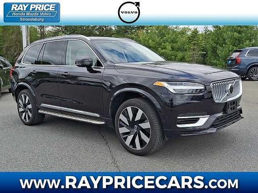 Onyx Black 2024 Volvo XC90 Plus