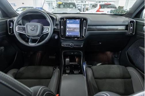 2023 Volvo C40 Recharge Pure Electric Twin Plus