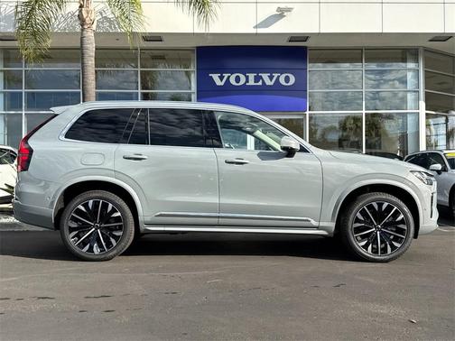 2026 Volvo XC90 B5 Plus 7-Seater