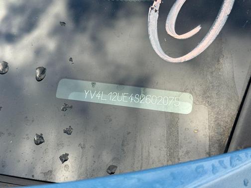 Fjord Blue Metallic 2025 Volvo XC40 B5 Plus Bright Theme