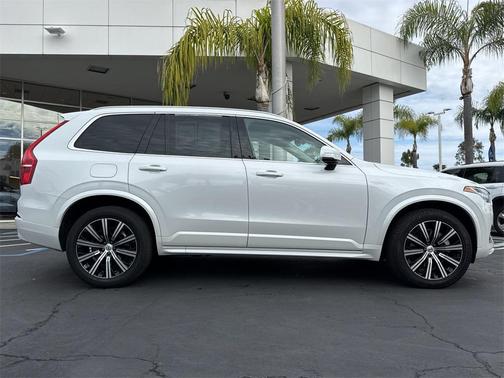 2023 Volvo XC90 B6 Core