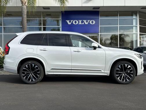 2026 Volvo XC90 B6 Ultra 7-Seater