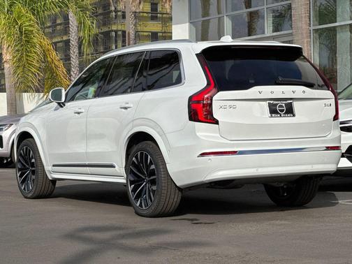 2026 Volvo XC90 B6 Ultra 7-Seater
