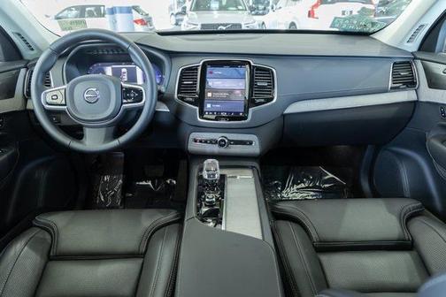 2024 Volvo XC90 Recharge Plug-In Hybrid T8 Ultimate 6-Seater