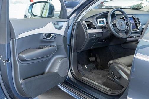 2024 Volvo XC90 Recharge Plug-In Hybrid T8 Ultimate 6-Seater
