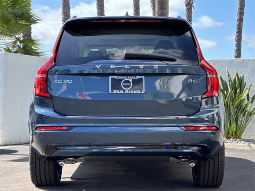 2026 Volvo XC90 B6 Ultra Dark Theme 7-Seater