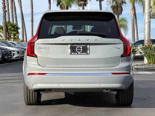 Vapour Grey Metallic 2026 Volvo XC90 Plug-In Hybrid Ultra, T8 AWD, Electric/Gasoline, Bright, 7 Seats