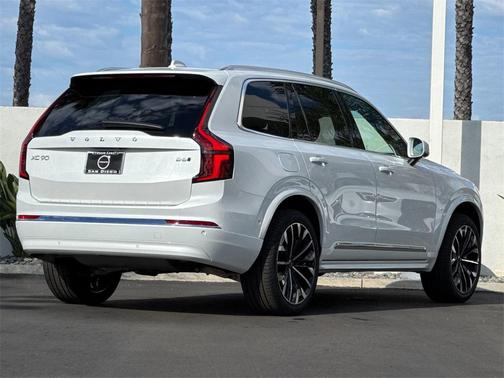 2026 Volvo XC90 B6 Plus 7-Seater