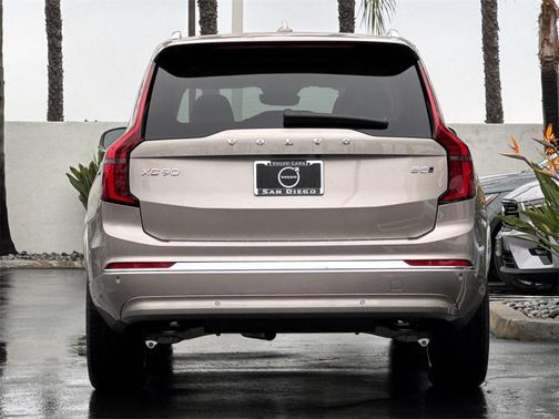 2026 Volvo XC90 Core, B5 AWD Gas (mild hybrid), Gasoline, Bright, 7 Seats