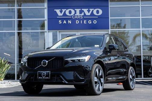 2025 Volvo XC60 Plug-In Hybrid T8 Plus