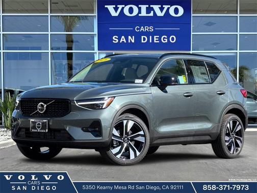 2026 Volvo XC40 B5 Ultra