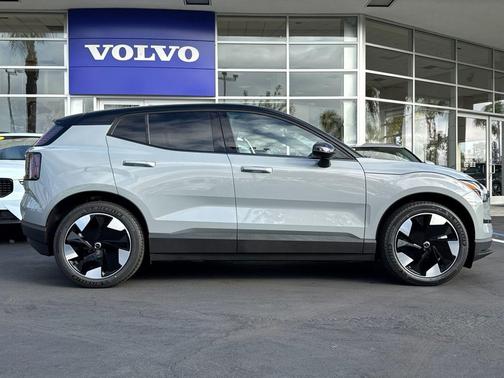 2026 Volvo EX30 Plus Twin Motor Performance, Fully electric