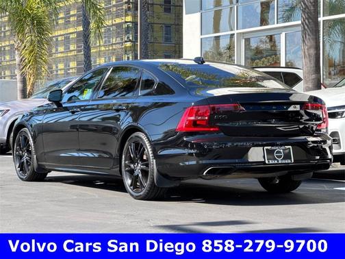 2019 Volvo S90 T5 Momentum