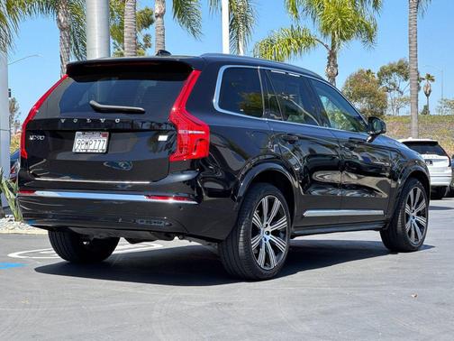 Onyx Black Metallic 2024 Volvo XC90 Recharge Plug-In Hybrid T8 Core Bright Theme