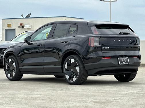 2026 Volvo EX30 Plus Twin Motor Performance, Fully electric