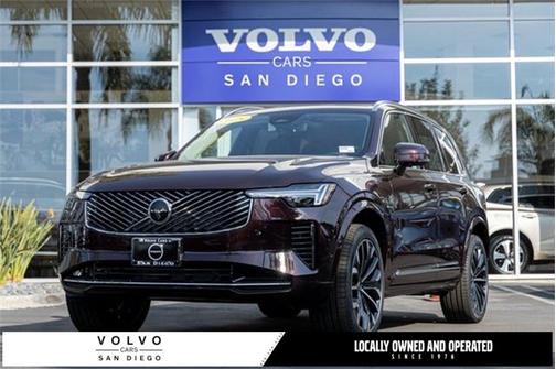 2025 Volvo XC90 B5 Plus 6-Seater